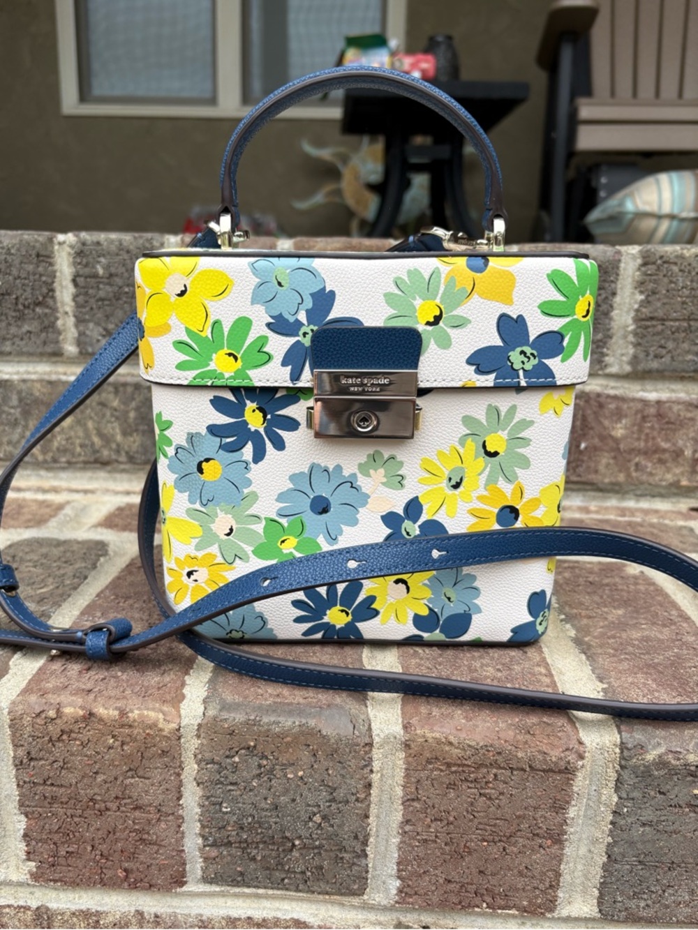 Kate Spade Voyage Floral Medley Crossbody NWOT